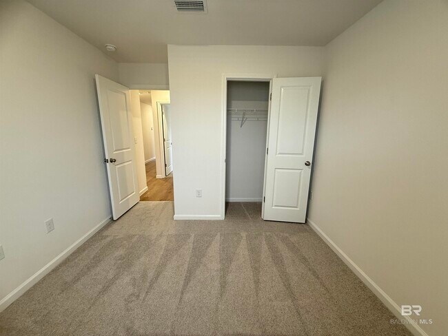 Building Photo - 19323 Gray Horse Dr