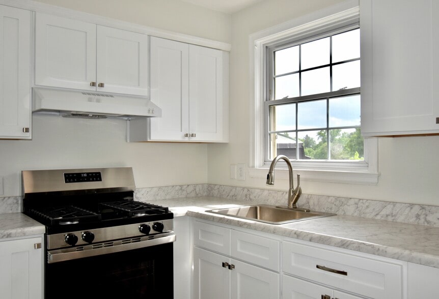 K-KR Floor Plan - 1BR, 1BA - NEW Kitchen Remodel - Dutch Village Apartments