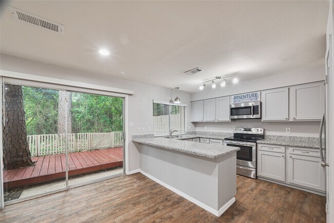 Building Photo - 2425 W Settler's Way