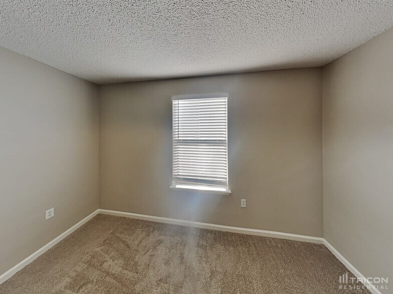 Building Photo - 3346 Double Ln