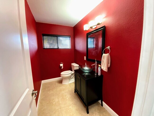 Building Photo - 341YOS