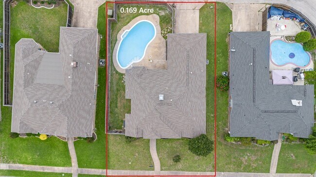 Building Photo - 7318 Harbor Dr