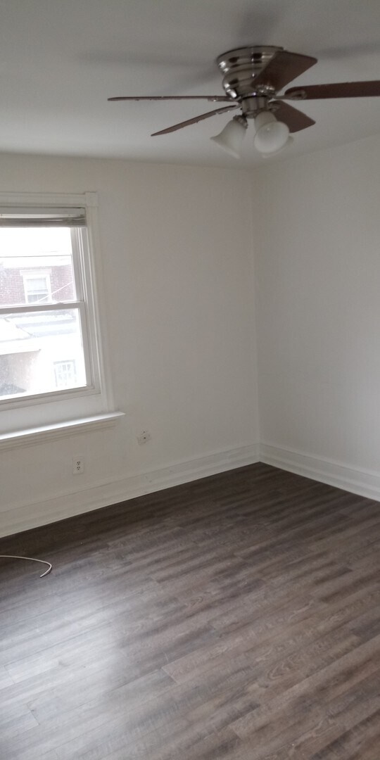 Building Photo - 103 W. 27th St.