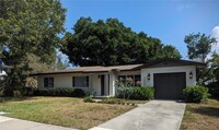 Building Photo - 2239 Hillview St