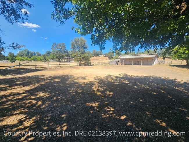 Building Photo - 12183 Dry Creek Rd
