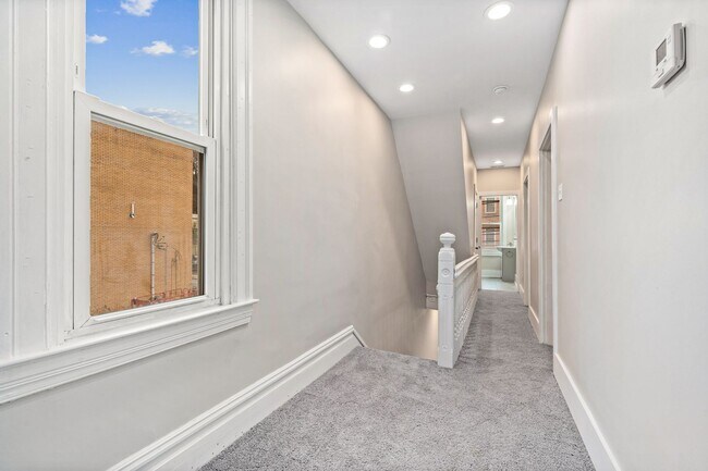 Building Photo - Beautiful Fully Renovated 4 Bedroom Home In The West End.  Available July!