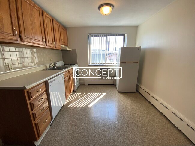 Building Photo - 9 Chester St