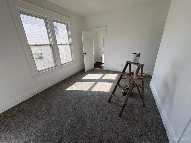 Building Photo - 2218 Highland Ave