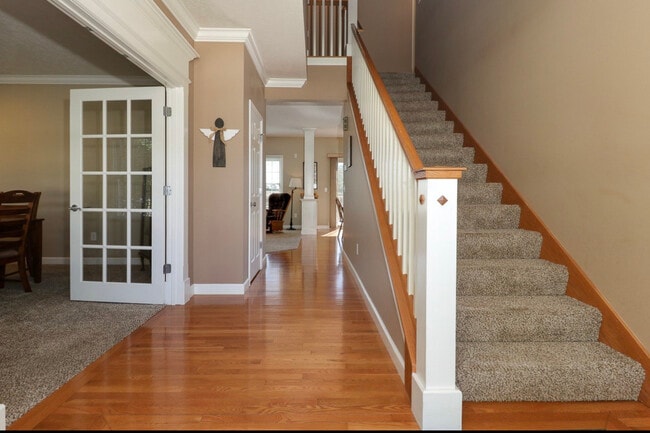 Building Photo - 2267 Heather Ridge Dr