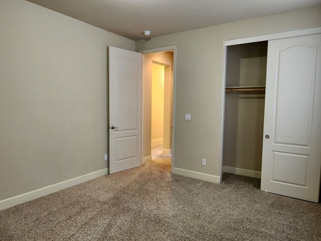 Building Photo - Home For Rent in Minden