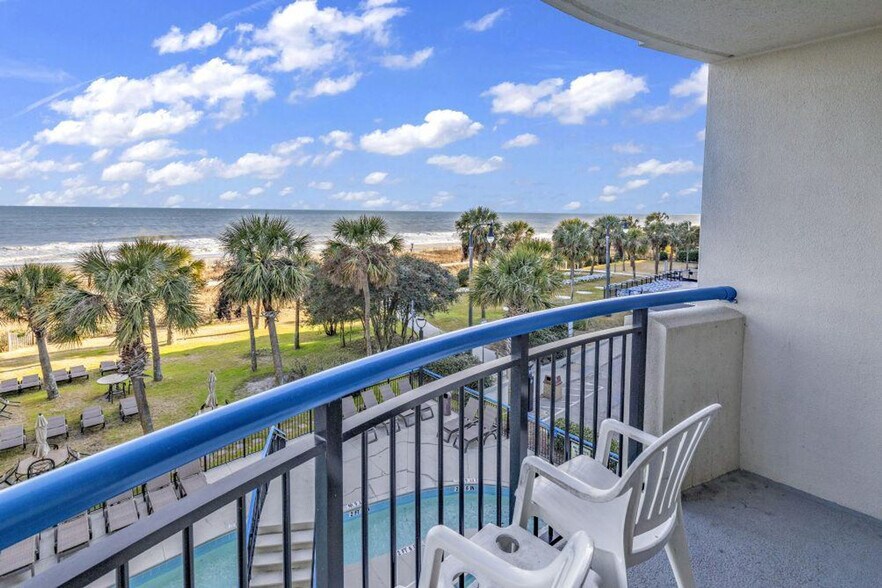 Building Photo - 2300 N Ocean Blvd