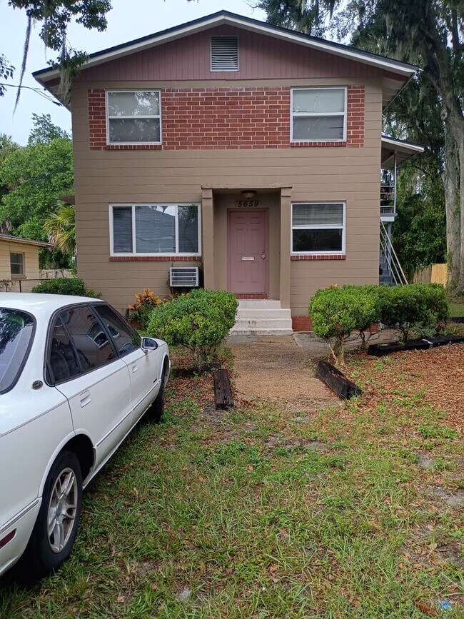 Building Photo - 5659 Ansley St