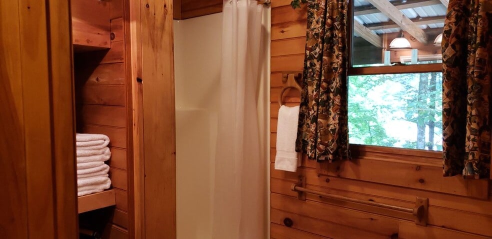 Building Photo - 159 Creekstone Dr