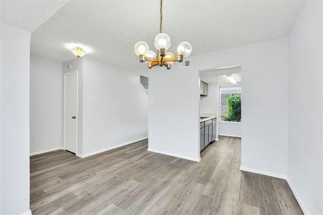 Building Photo - 8560 Park Ln
