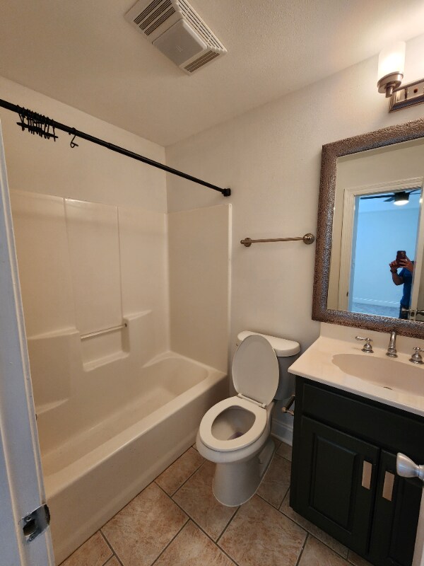 Building Photo - 4706 Pontchartrain Dr