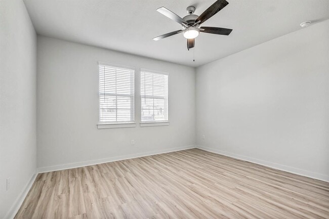 Building Photo - 223 Garner Dr