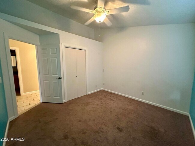 Building Photo - 240 S Laveen Dr