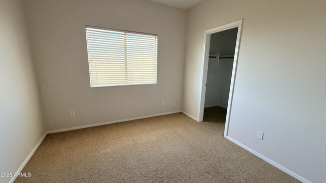 Building Photo - 22180 N Sunset Dr