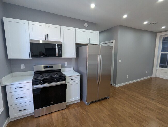 Building Photo - 171 Remsen St