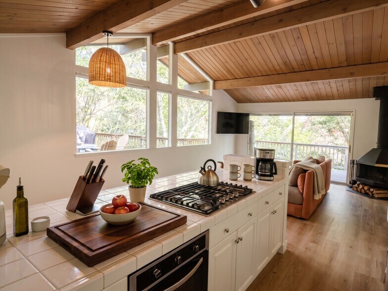 Building Photo - 410 Bolinas Rd