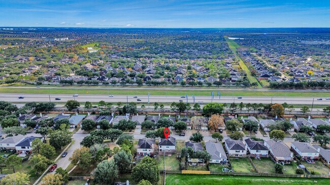 Building Photo - 21218 Somerset Park Ln