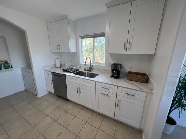 New Kitchen - 61786 Desert Air Rd