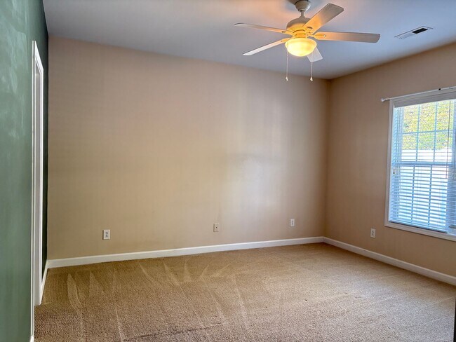 Building Photo - 804 Pelican Ln