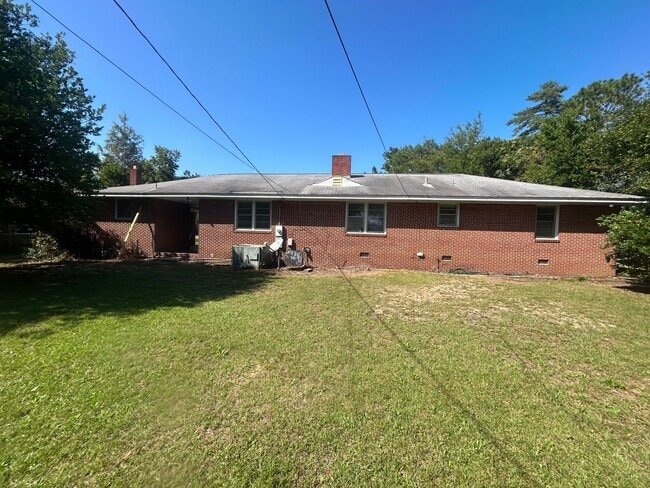 Building Photo - 1235 Evergreen Avenue