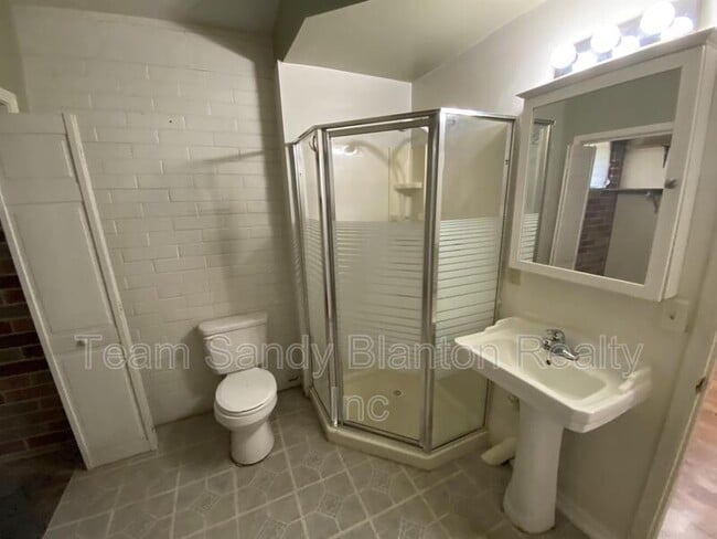 Building Photo - 4416 Creighton Rd