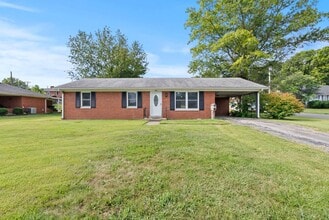 Building Photo - 610 Greenbriar Dr