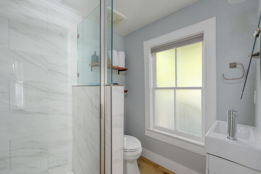 Building Photo - 59 Cuna St