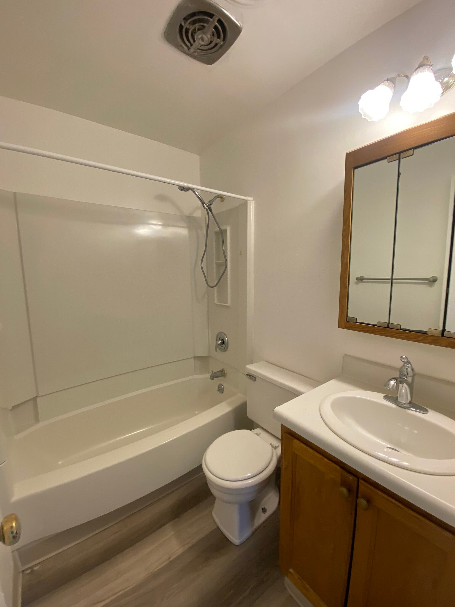 Building Photo - 1414 Central Ave