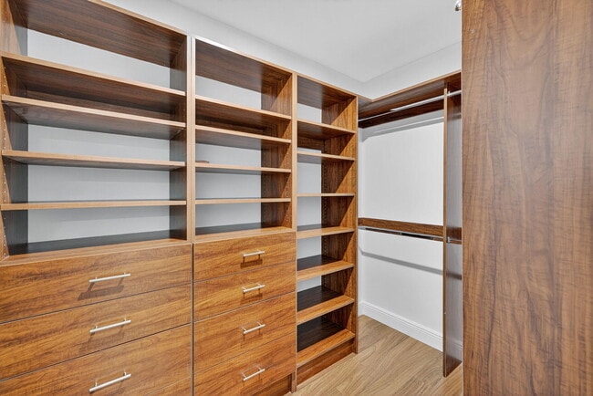 Building Photo - 5503 Bluejack Oak Cir