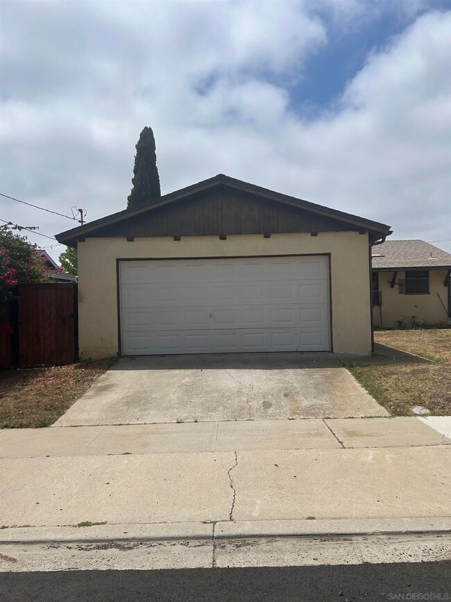 Building Photo - 2862 Mimika Pl