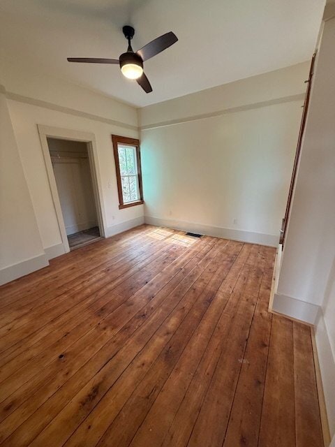 Building Photo - Walk to Downtown Norway from This Bright, Beautifully Renovated First-Floor Apartment