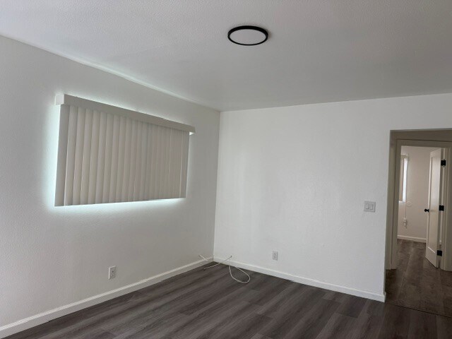 Building Photo - 448 W 87th St