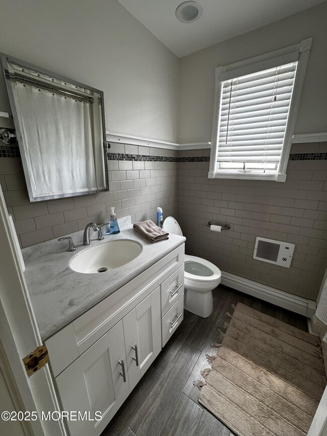 Building Photo - 106 Surf Dr