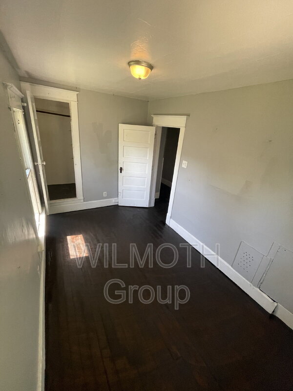Building Photo - 613 N Tacoma Ave