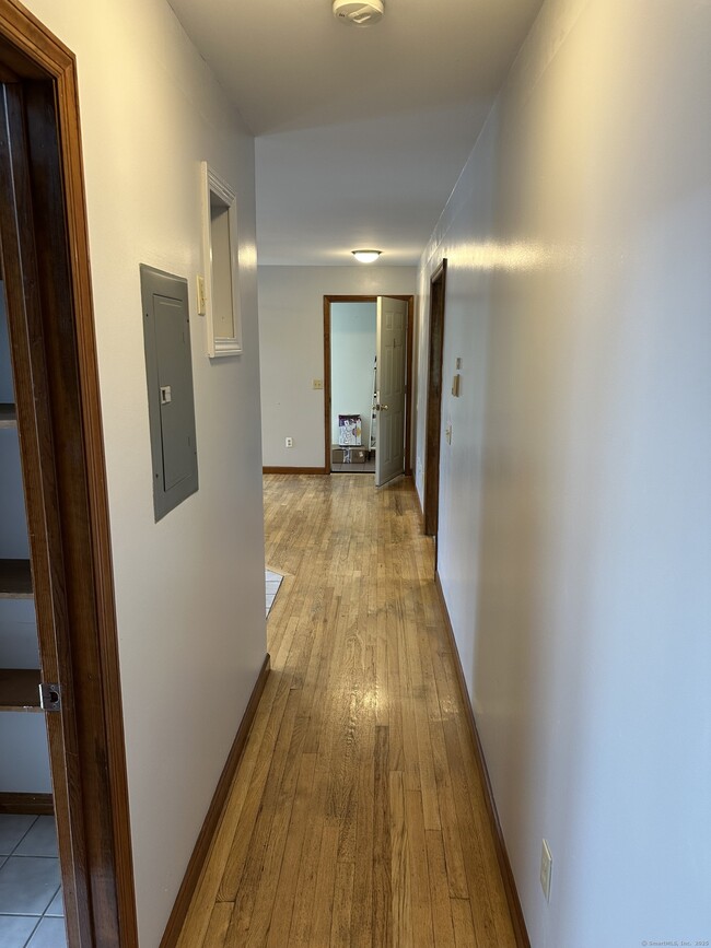 Building Photo - 74 Grassy Plain St
