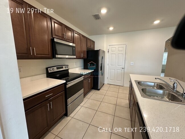 Building Photo - 19 NW 29th Terrace