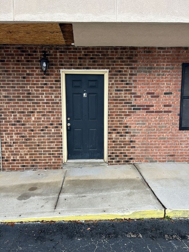 Building Photo - Jefferson Commons Apartments