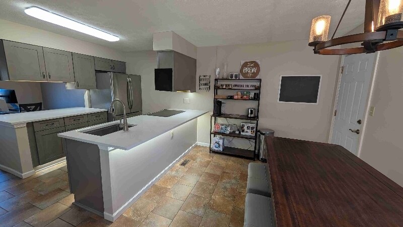 Building Photo - 144 Villa Dr