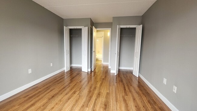 Building Photo - 50 Island View Pl