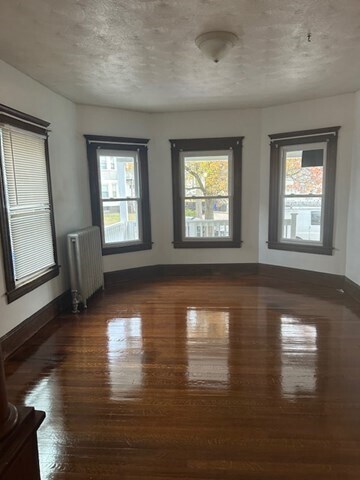 Building Photo - 48 Eleanor Rd