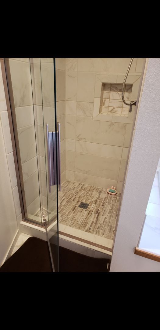 Building Photo - Newer 2 story 1761 sq ft 3 bedroom, 2 1/2 bath home with 2 car garage