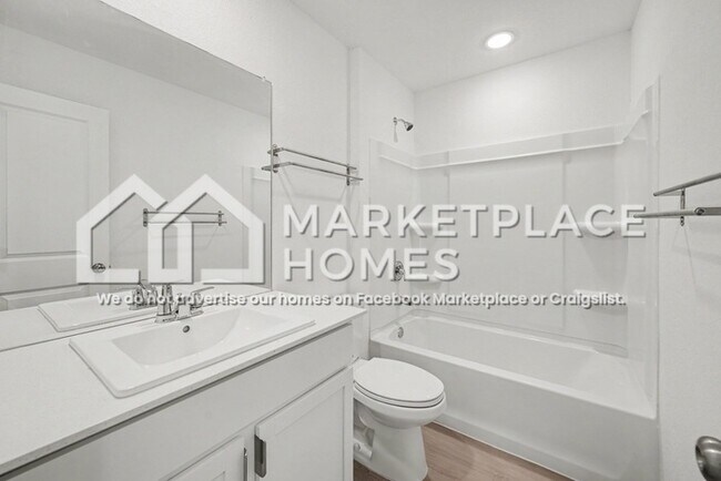 Building Photo - 7643 Varo Gln