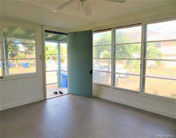 Building Photo - 86 Pokai Bay St