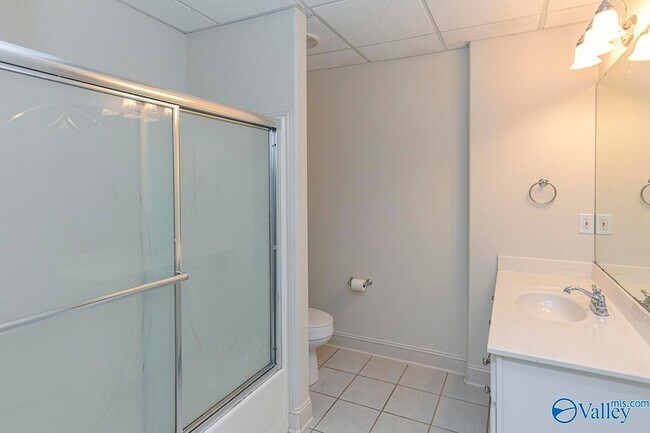 Building Photo - 4409 SE Hampton Ridge Dr