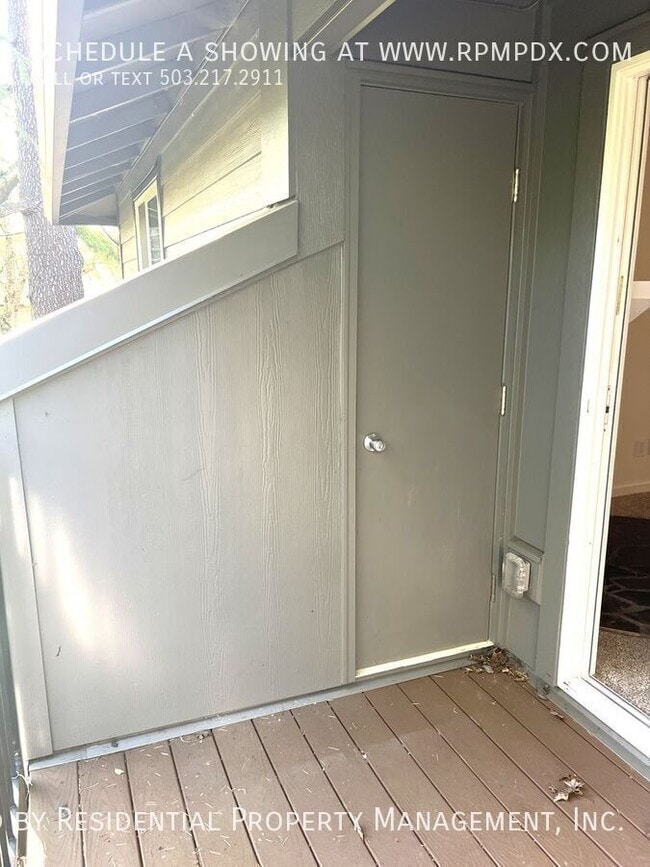 Building Photo - 12618 NW Barnes Rd