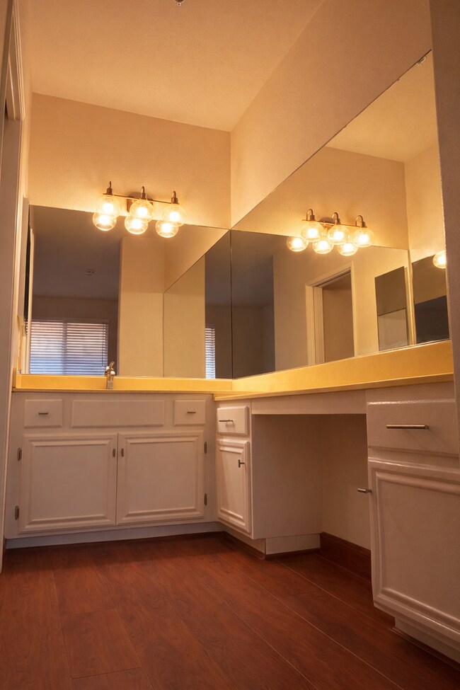 Building Photo - Beautiful 1 Bed 1 Bath in a great community